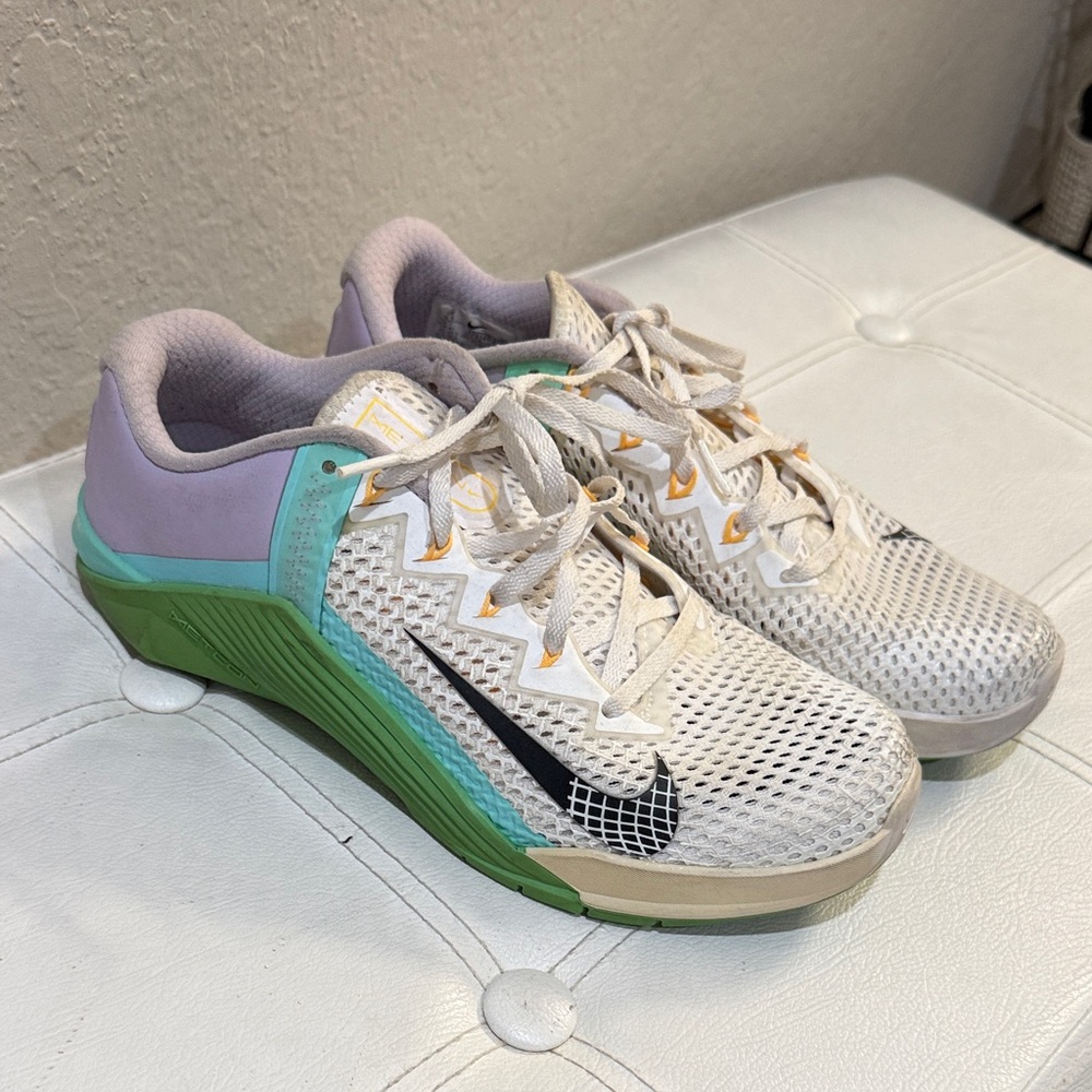 Nike White and Green Training Shoes